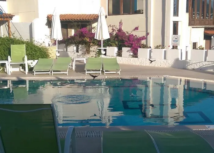 מלון דירות Dasis 3*